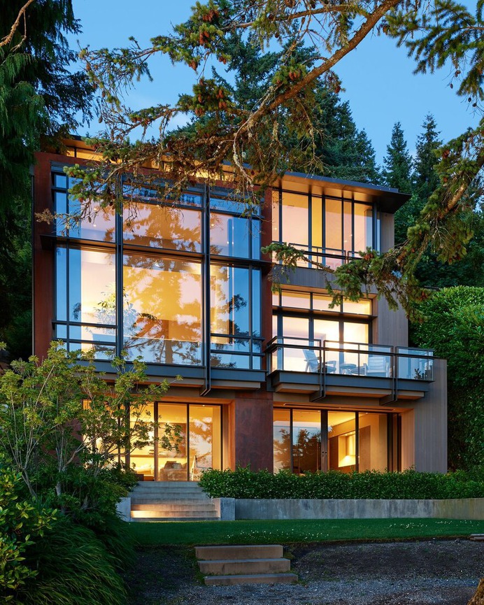 Mercer Island Residence / Graham Baba Architects