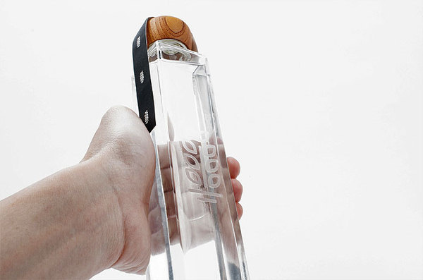 Rice Enoir Sake #packaging #product #design