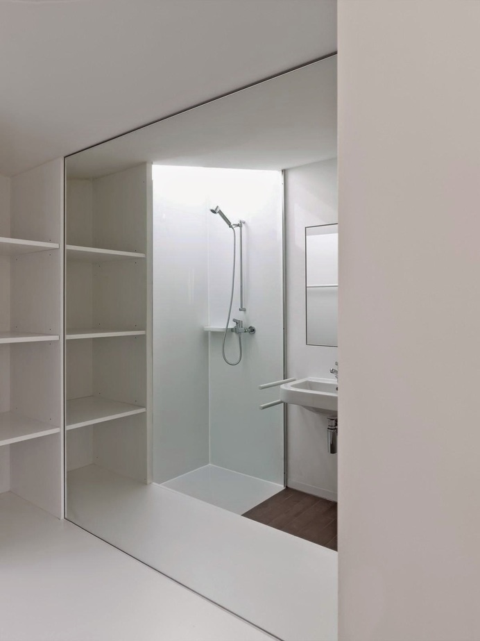 House MFG by Evequoz Ferreira #interiors #bathroom