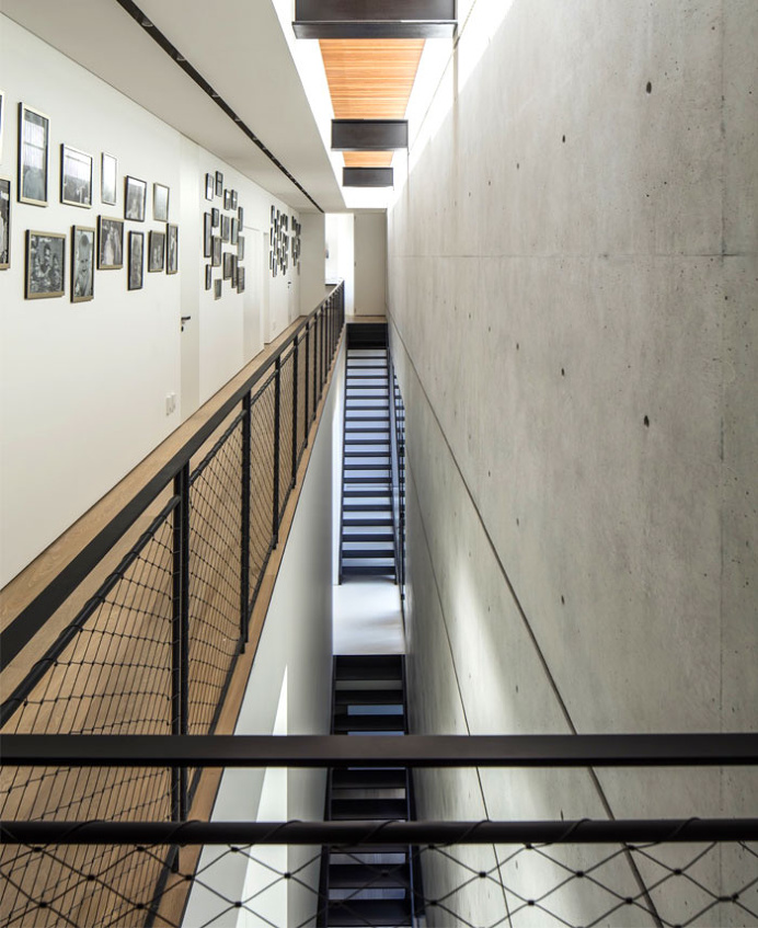 The S House by Pitsou Kedem Architects - #architecture, #house, #home, #decor,
