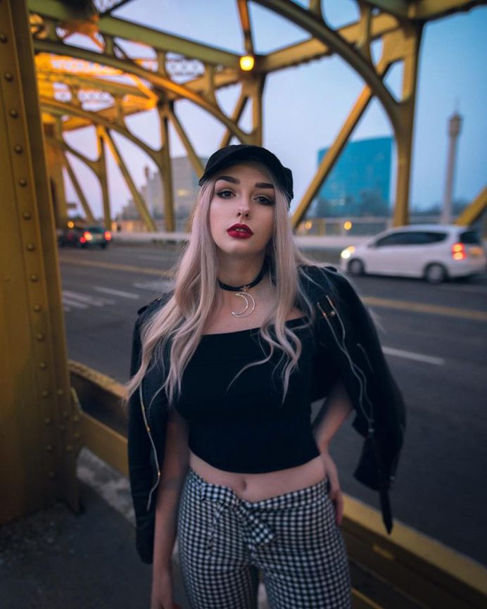 Awesome Lifestyle Portrait Photography by Andrew Kinder