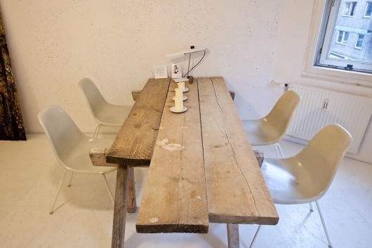 Esther Perbandt - Freunde von Freunden — Esther Perbandt #interiors #table #eames