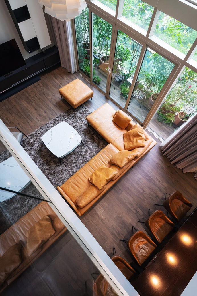 Renovation of a Two-Storey Apartment in Hanoi by Flat6 Architects