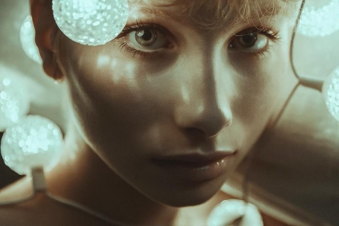 Gorgeous Female Portraits by Knas Vang