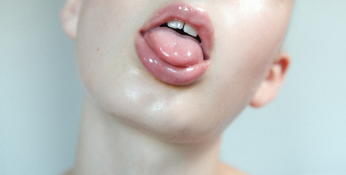 Oyster Beauty: 'Moonchild' Shot By Romain Duquesne