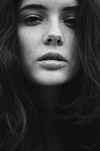 Rebecca-Naen4.png 670×1008 pixels #photography #black and white #rebecca naen