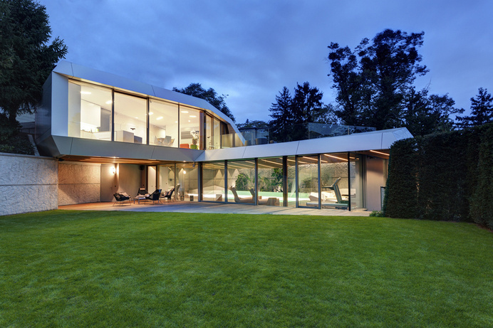 Chill-out Spot Inspiring Openness and Absolute Relaxation: Home Spa #spa #architecture #home
