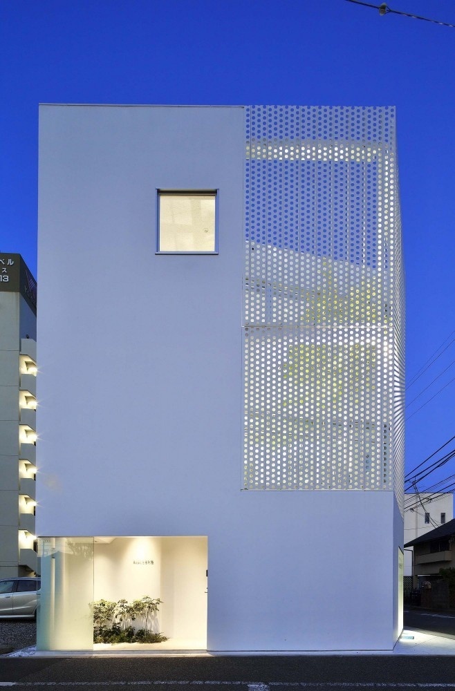 Company Building in Kanagawa by HMAA #design #architecture #minimalism