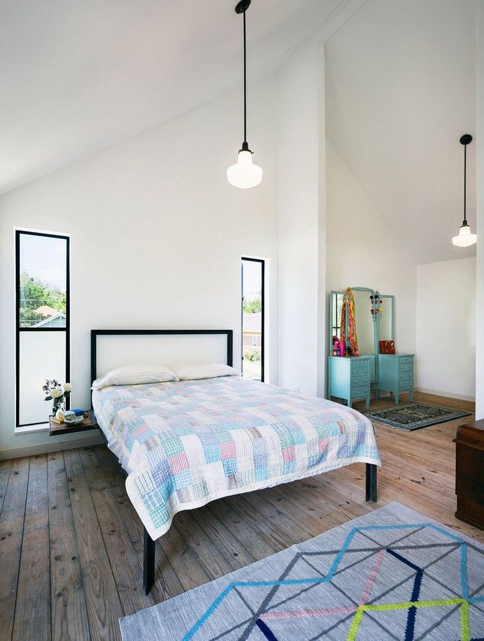 This East Austin Home Combines Modern and Rustic Details 11