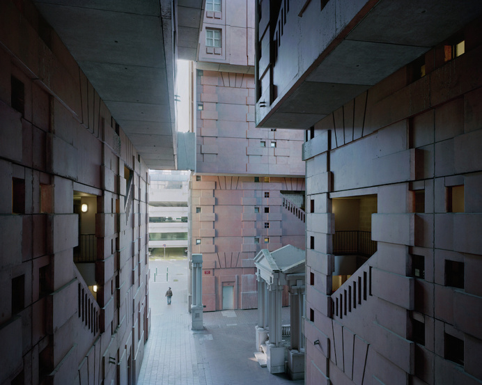 Alternative Post-War Universe in Paris Suburbs