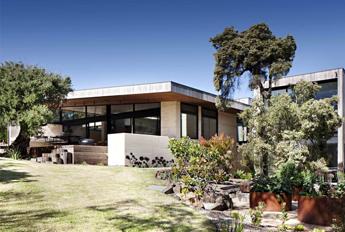 Layer House - InteriorZine