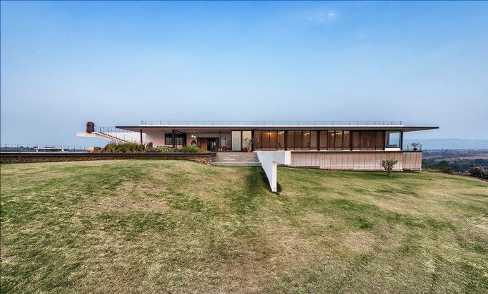 The Soaring Rock by SPASM Design Architects