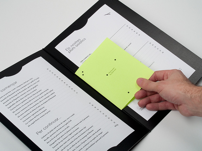 Blanc #menu #neon #layout #editorial #restaurant