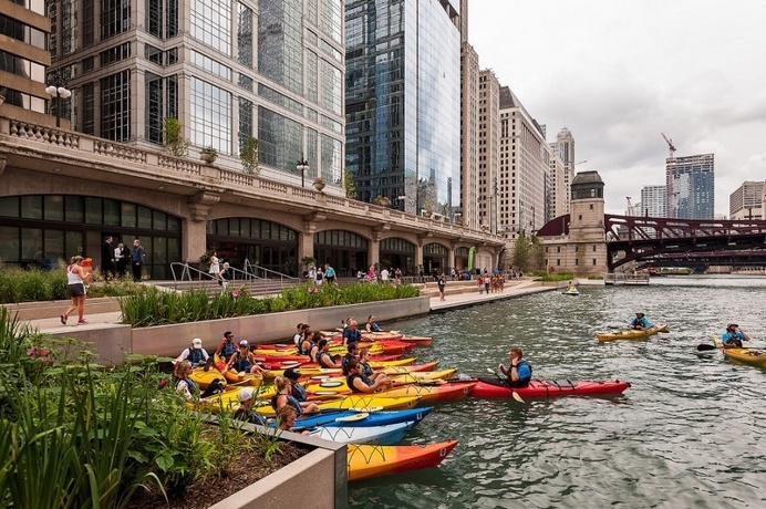 Chicago Riverwalk by Sasaki Associates