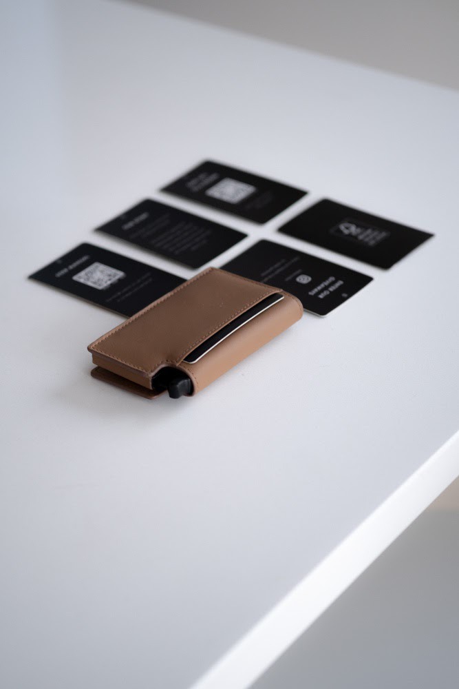Ekster Wallet Review - Smart features in a slim package — minimalgoods