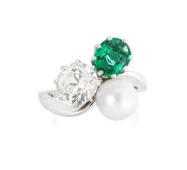 Diamond-Emerald-Natural Pearls-Ring