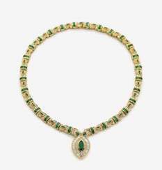 COLLIER WITH BRILLIANT AND EMERALDS