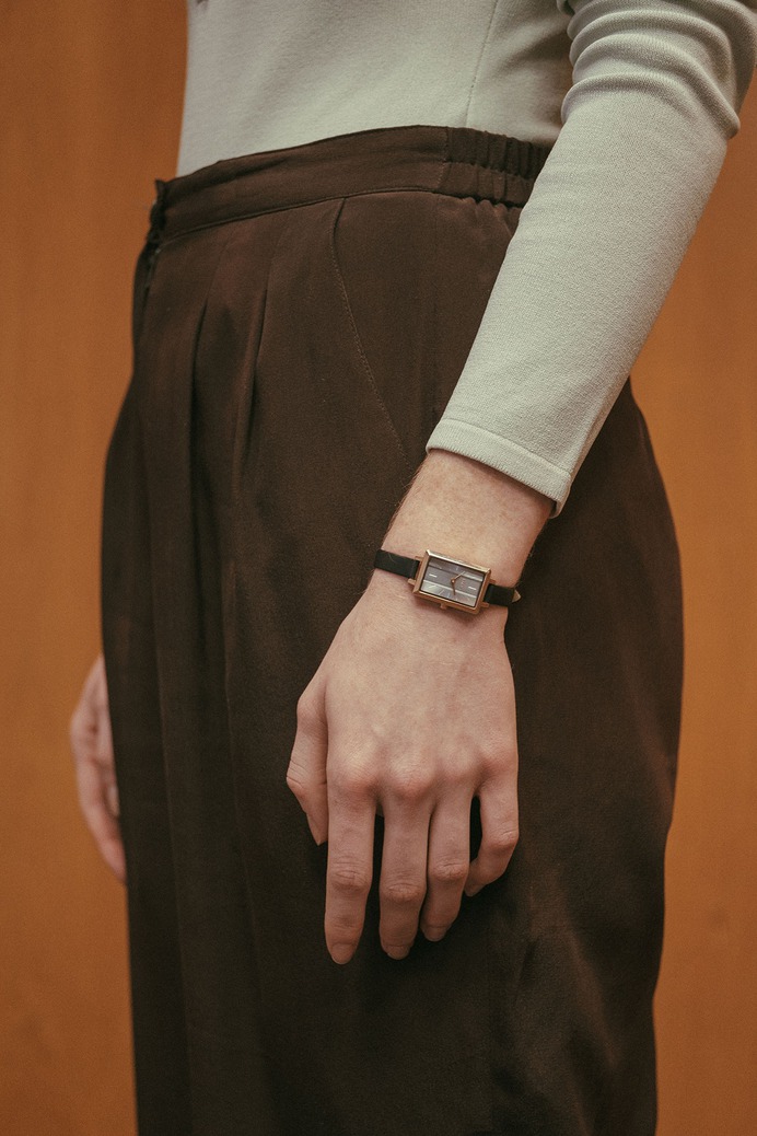BREDA Watches KINSHIP collection - Mindsparkle Mag The BREDA Spring 2019 collection takes a modern approach to classic characteristics, an ode to the items that travel through generations while making way for new pieces to be cherished. #logo #packaging #identity #branding #design #color #photography #graphic #design #gallery #blog #project #mindsparkle #mag #beautiful #portfolio #designer