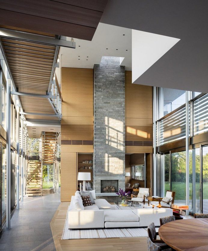 This Seasonal Home Offers Extraordinary Views of the Surrounding Landscape 3