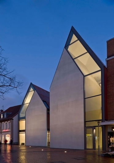 Volksbank Gifhorn by Stephan Braunfels Architekten (DE) @ Dailytonic #architecture