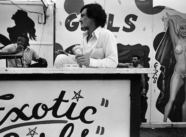 Carnival Strippers by Susan Meiselas #inspiration #white #black #photography #and