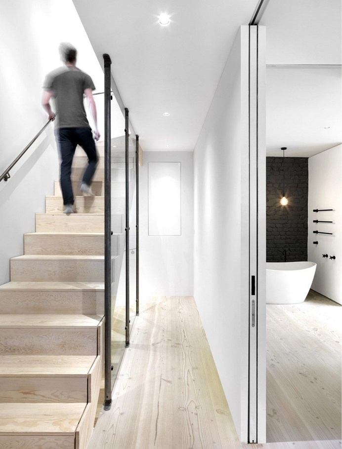 Black & White Mews / Threefold Architects 5