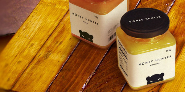 Honey HunterÂ The Dieline #bear #honey