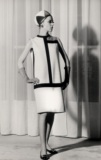 Google Image Result for http://4.bp.blogspot.com/_5sZdPjTGuSU/TKHlsgBwaQI/AAAAAAAABX8/BuBv53uHodk/s1600/mondrian+1965-1966+Yves+Saint+Laurent.jpg #fashion #ysl #mondrian