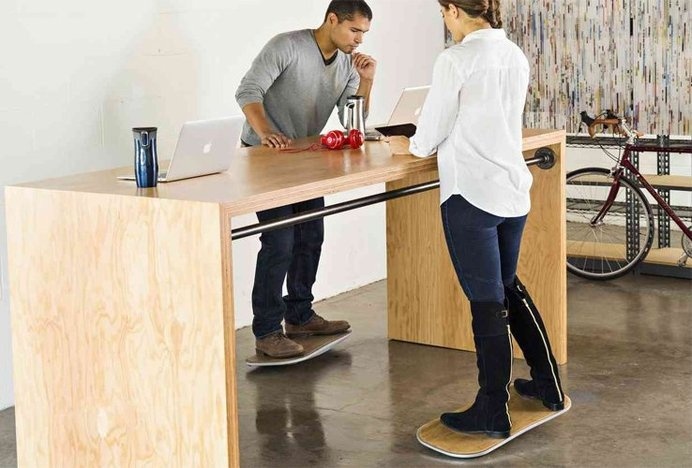 The Level allows you to enjoy the benefits of standing, walking and surfing all while working at your stand desk. #modern #design #product #industrial #innovative
