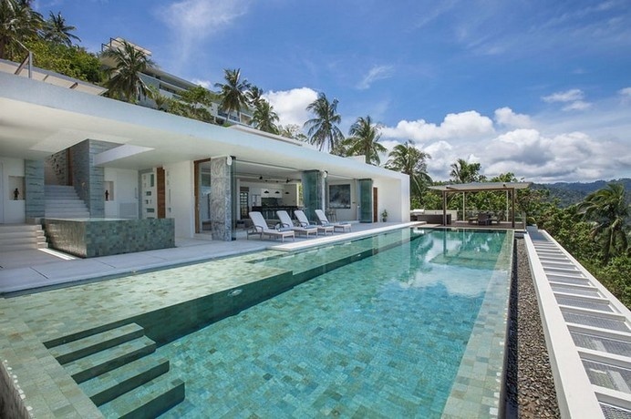 Contemporary Holiday Villa in Koh Samui Offering Spectacular Coastal Views of Thailand #house #infinity #contemporary #pool #architecture #holiday #villa