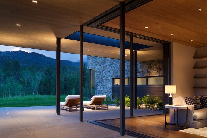 Crescent House in Wyoming by Carney Logan Burke Architects 6