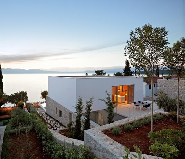 House on Krk Island / DVA Arhitekta #plain