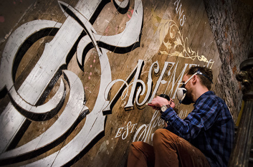 Basement, Lola Jeans, Rotulo, live paint