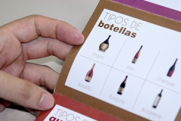 Brochure / Folleto: Queso y vino #information #design #wine #folded #editorial #brochure