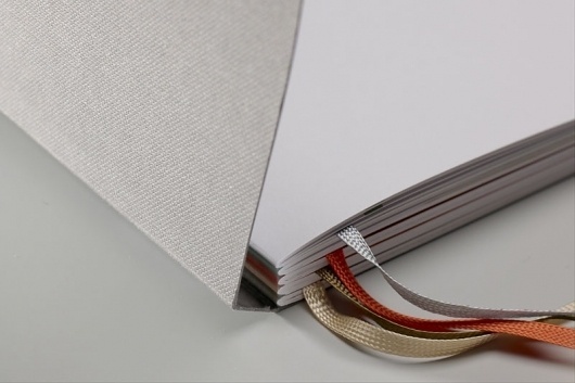 Graphic-ExchanGE - a selection of graphic projects #simple #strings #design #book