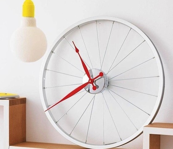 Bike Wheel Clock #clock #wall #bike #wheel