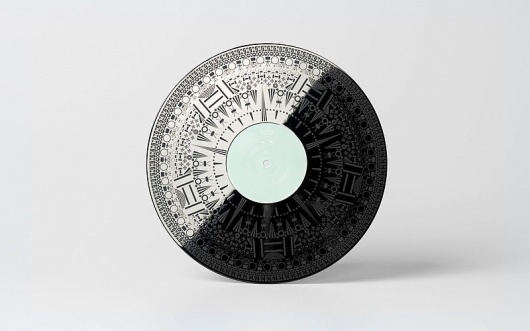 Graphic-ExchanGE - a selection of graphic projects #silver #classic #design #elegant #perfect