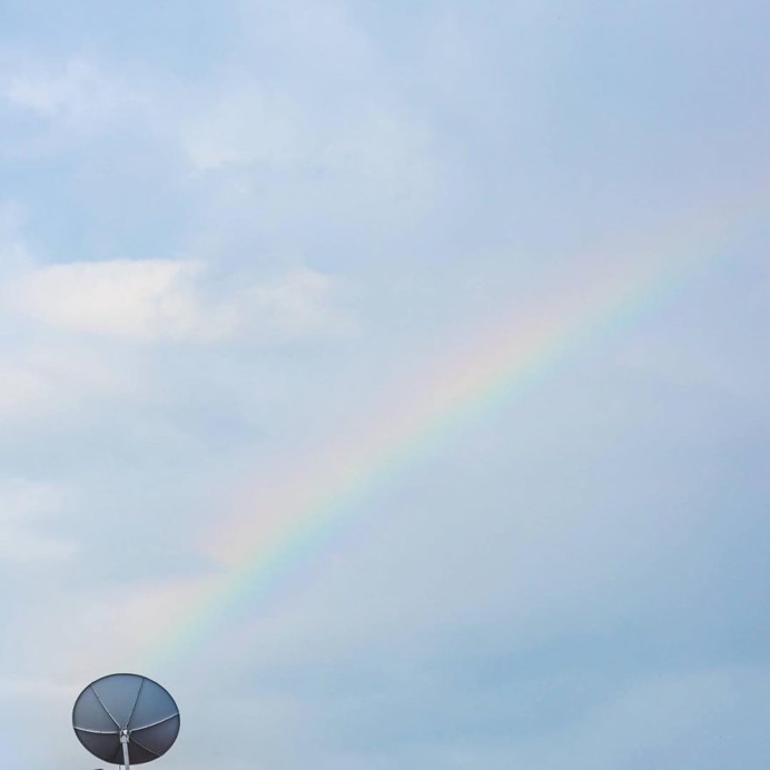 Colorful Minimalist Photography by Chinnaphong Mungsiri
