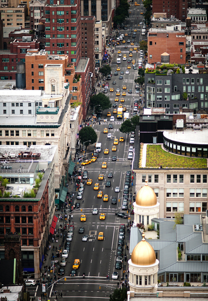 6th Avenue, New York City #nyc #photography #street
