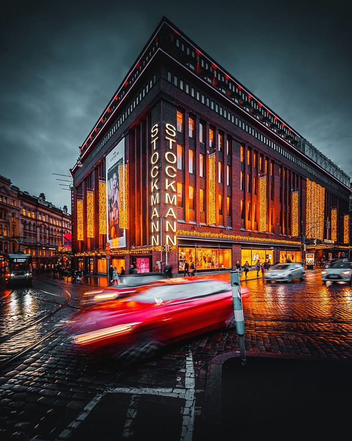 Stunning Street Photos of Helsinki by Charlie Featherlight