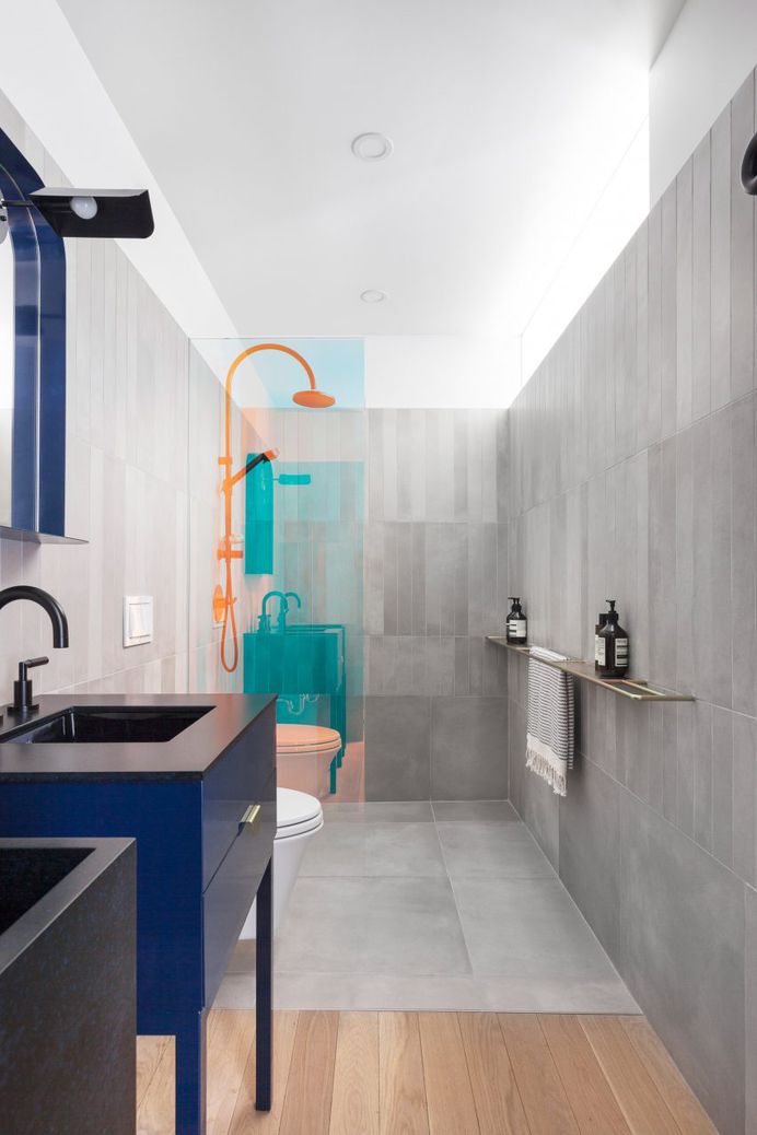 Apartment in Habitat 67 by Rainville Sangaré