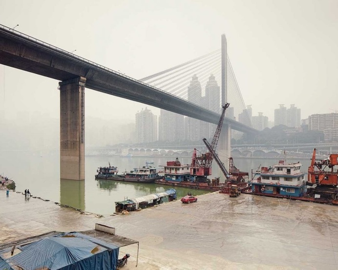 Chongqing: City of Rivers by Maciej Leszczynski