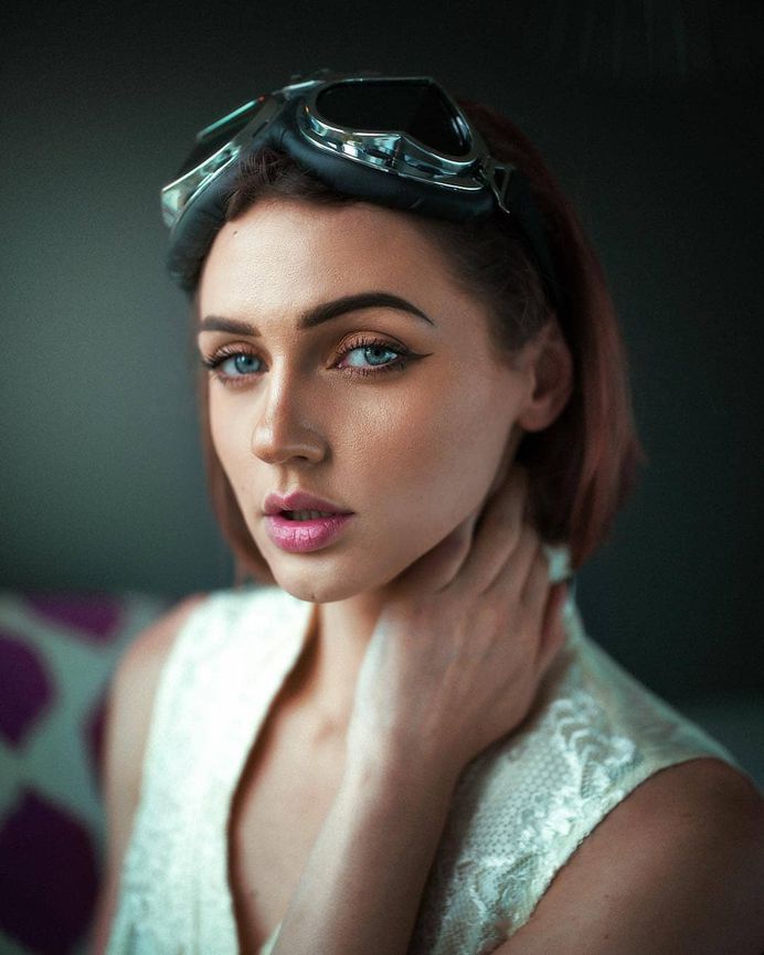 📸Photographer: Shane Michael @shane_michael_photography 🎀Model: Yafa Yom @yafa.yom 📌Follow: @portraitistnet 🔖Tag: #portraitistnet