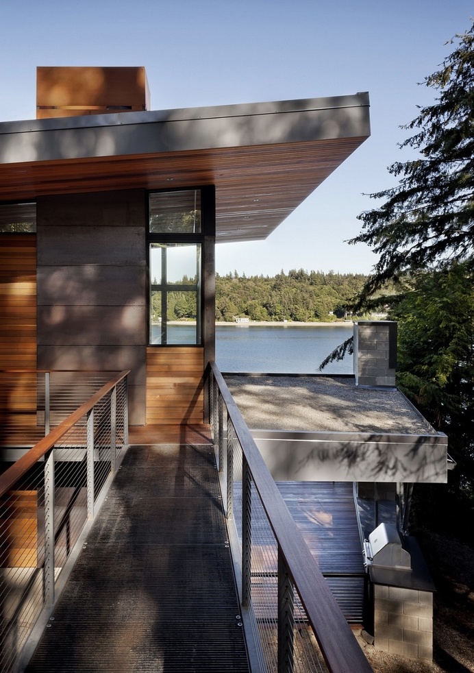 Herron Island Retreat / First Lamp Architecture