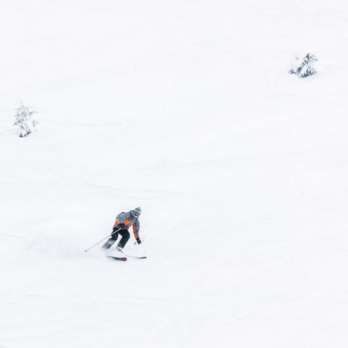 Creative and Colorful Minimalist Photography by Grigoriy Shkarupilo