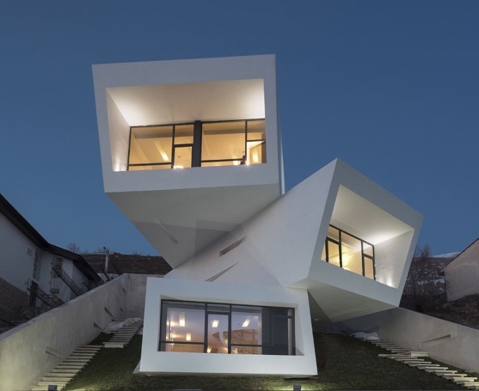 A House is Formed by Three Overlapping Boxes