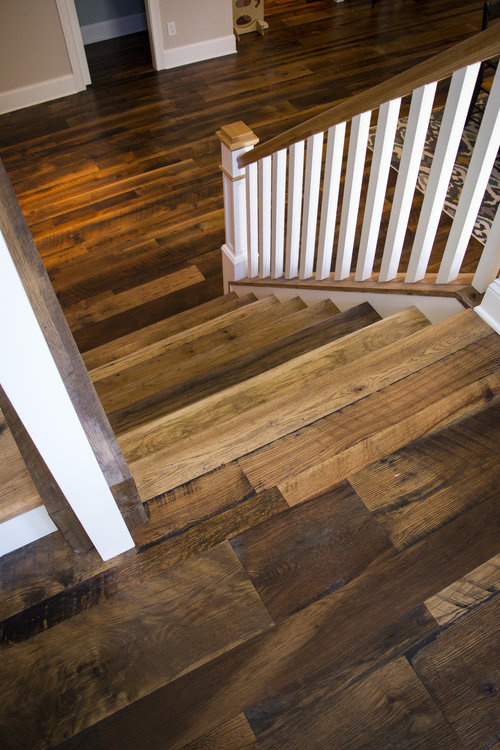 Old World Timber has done the quality flooring work in Lexington, Kentucky named as Heartland Barnwood #SkipPlanedFlooring. #Flooring #Recla