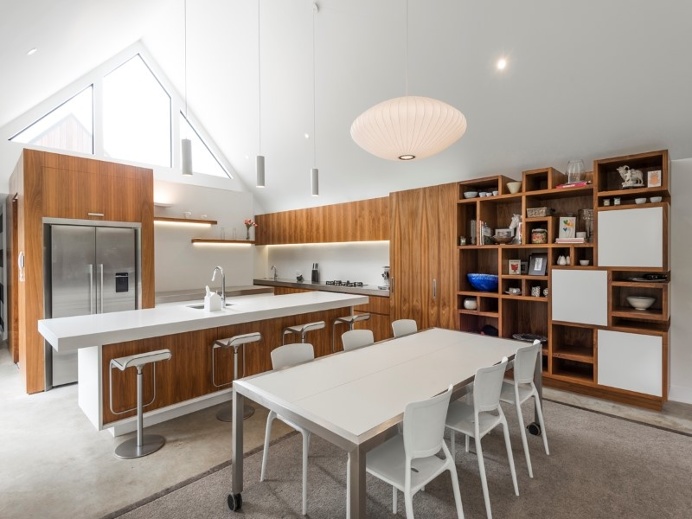 Elegant retreat with a great connection indoor / outdoor