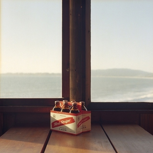 Photography by Mark Wickens I Art Sponge #mark #beer #red #design #photography #wickens #package #stripe