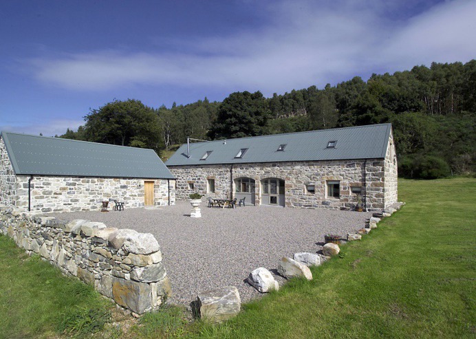 Big Group Scottish Accommodation - Weiroch Lodge